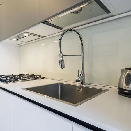 Easylife - Comoda Residenza Con Terrazzino Abitabile In Zona Sant Ambrogio Appartement Milan